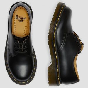 NWOT 1461 Women’s Smooth Leather Oxford Shoes